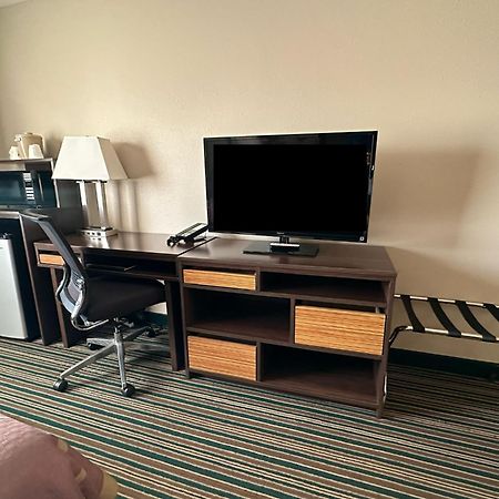 Super 8 By Wyndham Union Hotel Екстериор снимка