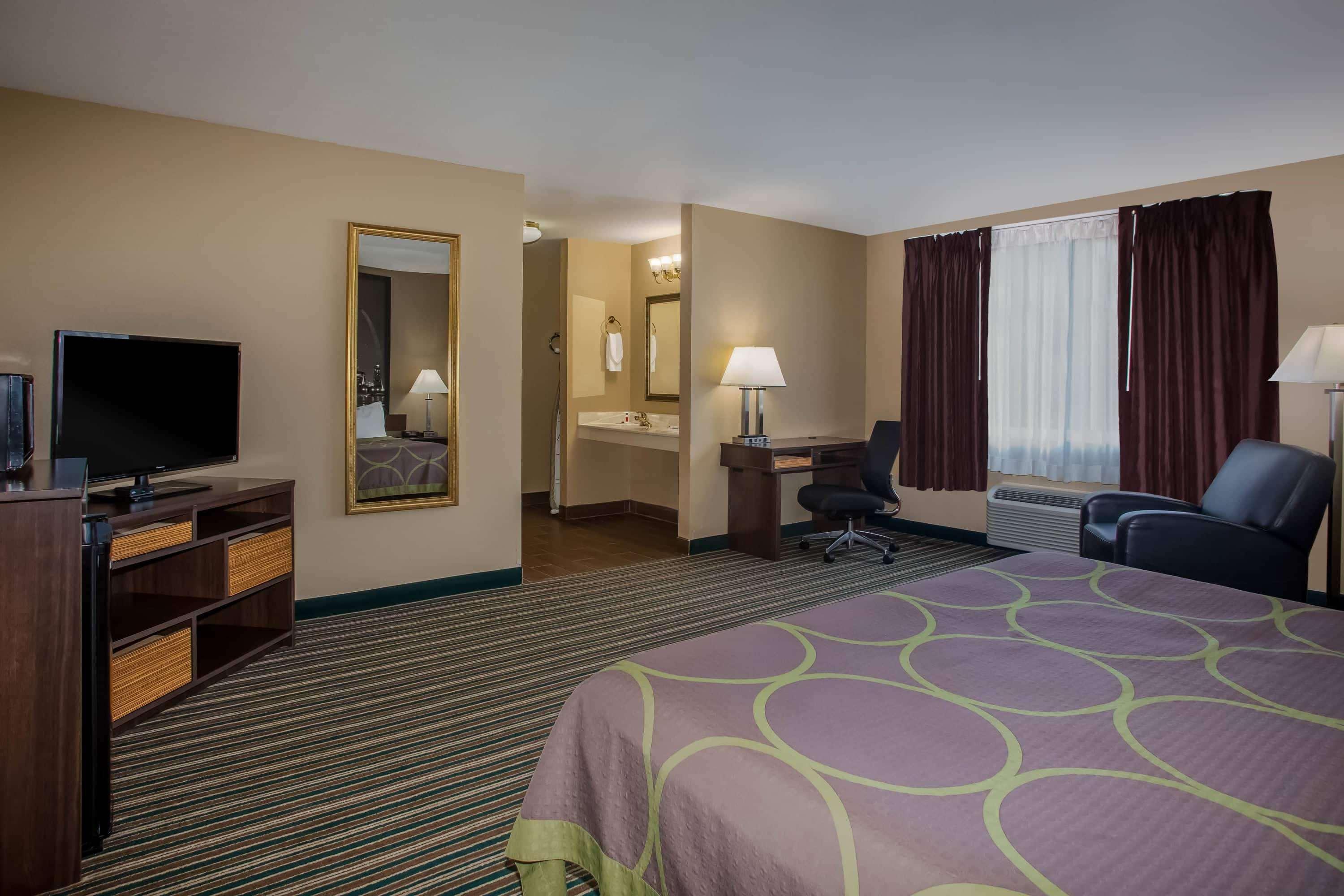 Super 8 By Wyndham Union Hotel Екстериор снимка